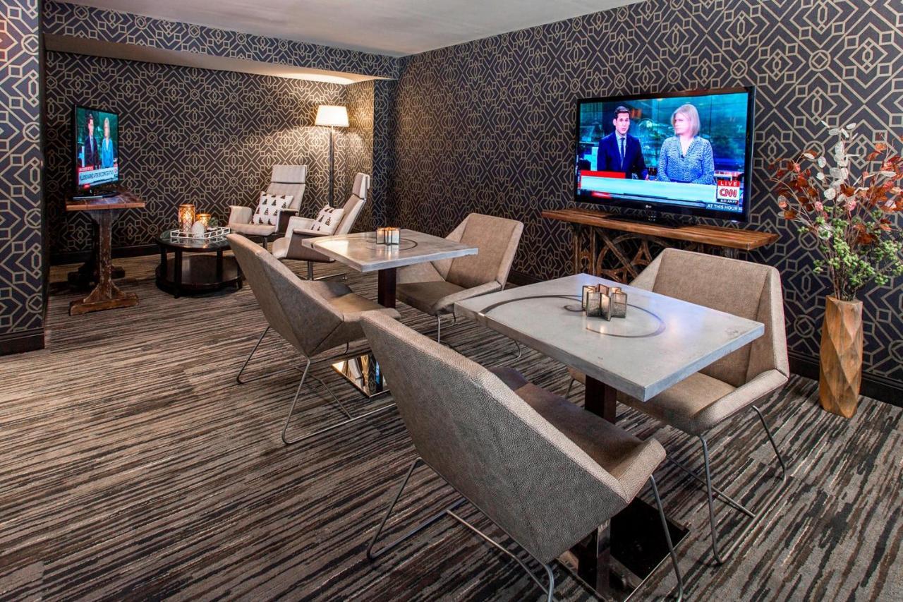 Rochester Airport Marriott Экстерьер фото